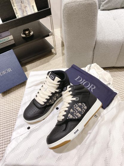 Dior high-top classic casual popular sneakers - Image 9