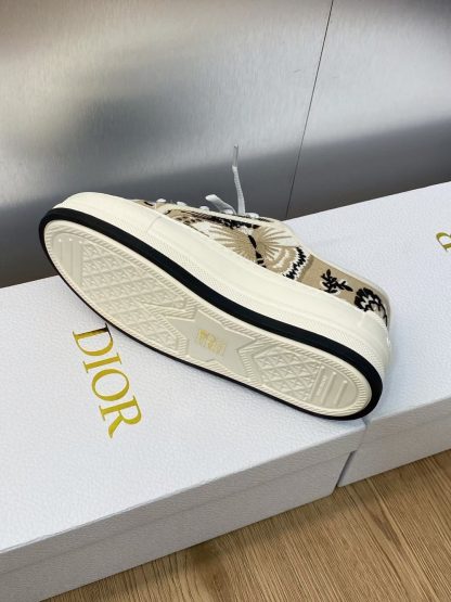 Dior Thick-soled Canvas Shoes - Image 9