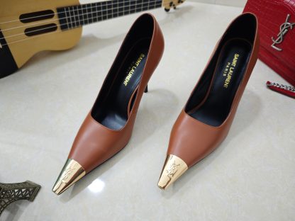 YSL high heels with YSL logo, elegant and stylish high heels. - Image 9