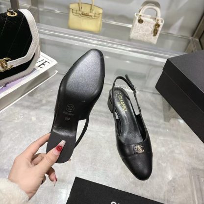 Chanel Spring and Summer New Black Comfortable Low Heel Sandals Heel Height 3.5cm - Image 9