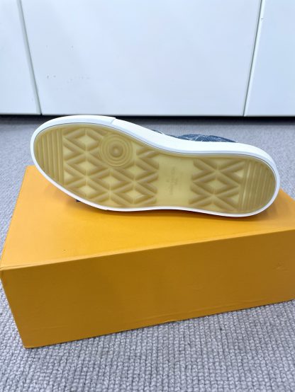 Louis Vuitton Men's Fashion Casual Sports Shoes - Image 9