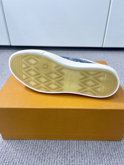 Louis Vuitton Men's Fashion Casual Sports Shoes - Image 9