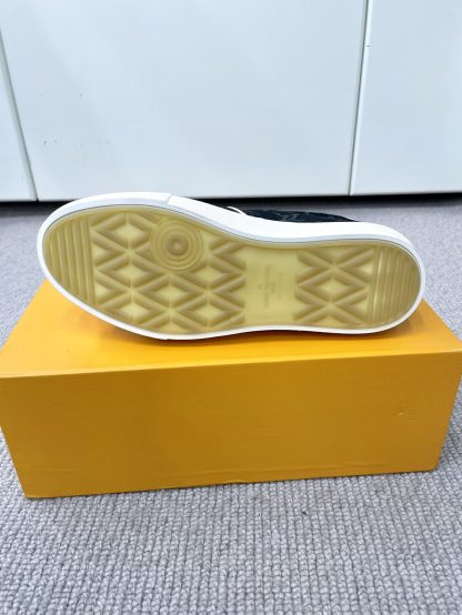 Louis Vuitton Men's Fashion Casual Sports Shoes - Image 9