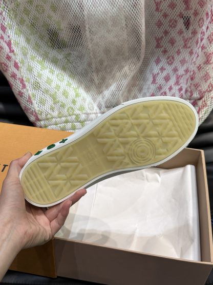 Louis Vuitton men's high-end casual sports shoes - Image 9
