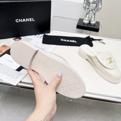Chanel autumn and winter new goddess elegant temperament off-white half-slippers - Image 9