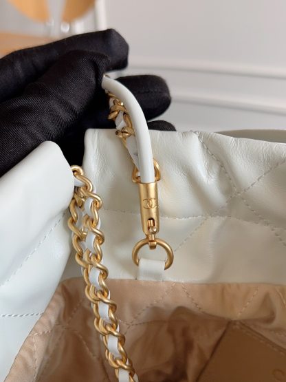 Chanel Classic Minisize 22 Bag - Image 10