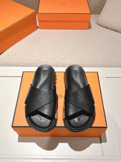 Hermes black brown comfortable casual style cross-slippers