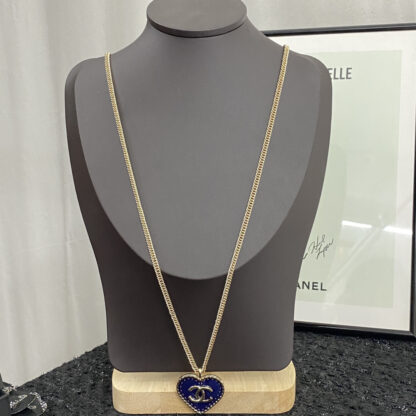 Chanel Vintage Fashion Heart Necklace - Image 2