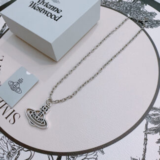 Vivienne Westwood classic large Saturn necklace unisex