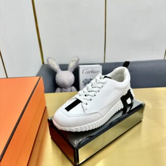 Hermès Spring and Summer Classic Couple's White and Black Sports Shoes