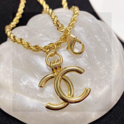 Chanel Classic Gold Pendant Necklace - Image 2