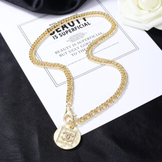 Chanel exquisite pendant fashion necklace