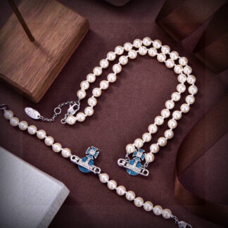 Vivienne Westwood Saturn Pearl Necklace