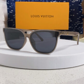 LOUIS VUITTON Fashion Sunglasses