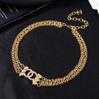 Chanel exquisite versatile necklace