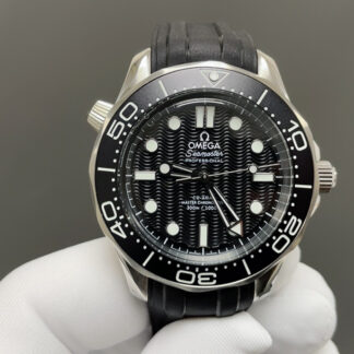 Omega Geneva pattern decoration