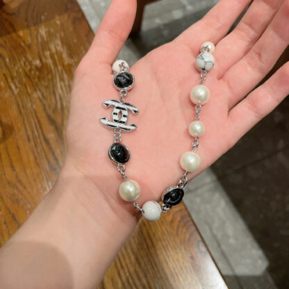 Chanel exquisite and generous pearl vintage necklace - Image 2