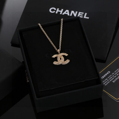 Chanel exquisite fashion double c necklace