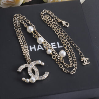 Chanel exquisite pearl rhinestone versatile necklace