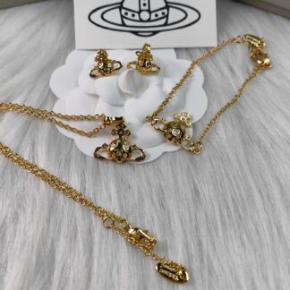 Vivienne Westwood Thorn Wreath Saturn Necklace Bracelet