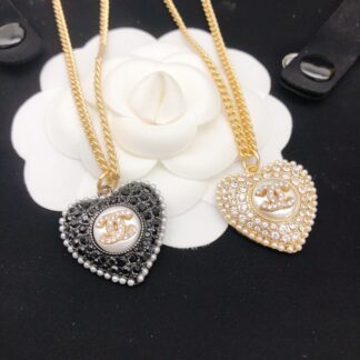 Chanel full diamond heart black diamond and white diamond necklace