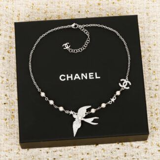 Chanel full diamond bird pearl necklace