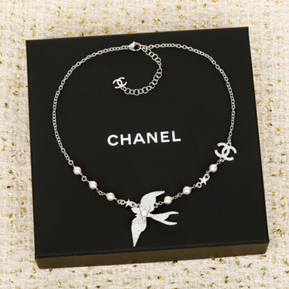 Chanel full diamond bird pearl necklace
