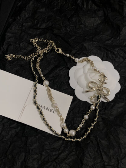 Chanel leather chain pearl bow double clavicle necklace