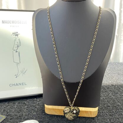 Chanel leather chain vintage heart nameplate sweater chain - Image 2