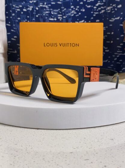 LOUIS VUITTON Fashion Sunglasses