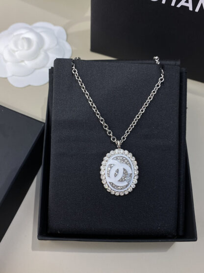 Chanel Diamond cc Pearl Series Simple Necklace - Image 2