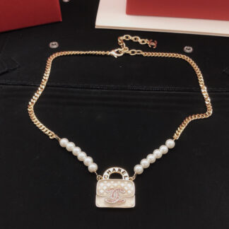 Chanel fashionable bag necklace