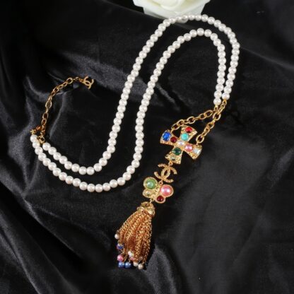 Chanel stylish double C necklace