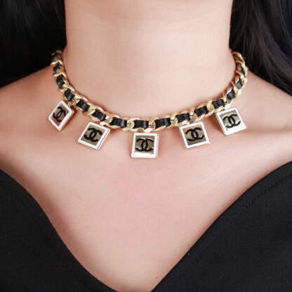 Chanel Fashionable and versatile clavicle necklace - Image 2