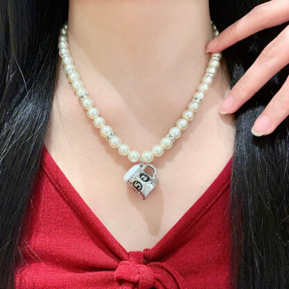 Chanel Fashion Vintage Necklace - Image 2