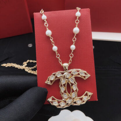 Chanel crystal diamond twist light gold hollow double c necklace - Image 2