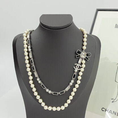 Chanel rhinestone bow pearl double necklace - Image 2