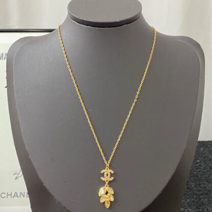 Chanel rhinestone double c wheat ear necklace - Image 2