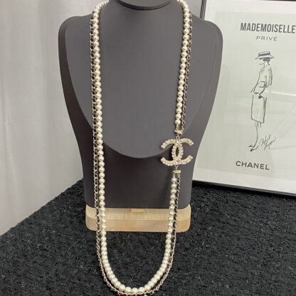 Chanel rhinestone textured double c pearl leather chain - Image 2