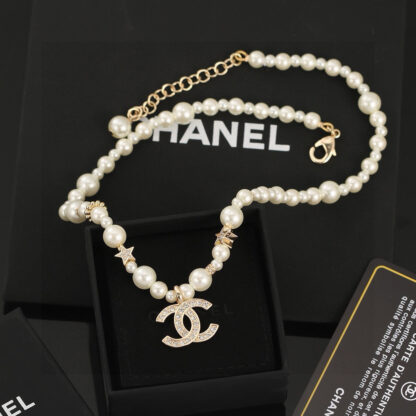 Chanel pearl necklace clavicle chain