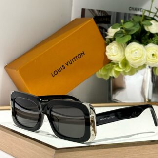 LOUIS VUITTON Fashion Sunglasses