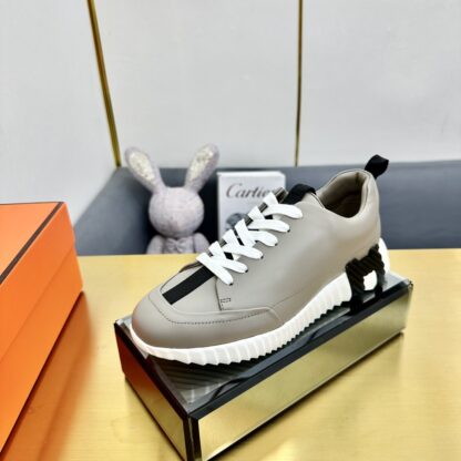 Hermès Spring and Summer Apricot White Colorblock Couple Classic Sports Casual Shoes