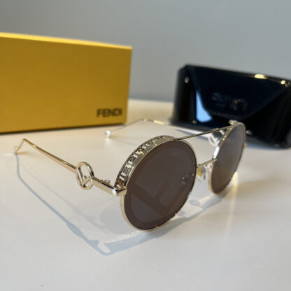 FENDI fashion trend sunglasses