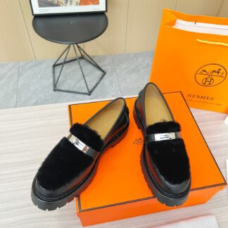 Hermès black comfortable trendy leather loafers