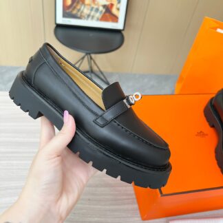 Hermes black matte comfortable trendy leather loafers