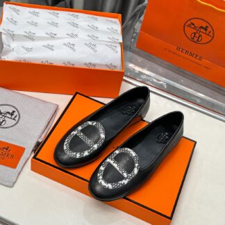 Hermès Spring Classic Black Handcrafted Loafers