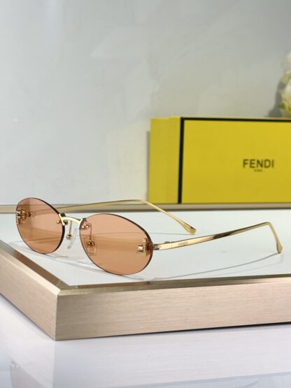 FENDI fashion trend sunglasses - Image 2