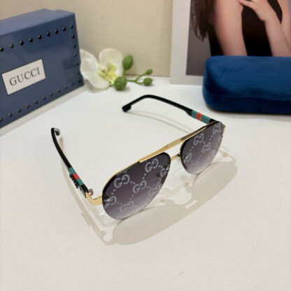 Gucci fashion sunglasses