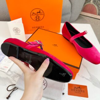 Hermès new dark pink handmade comfortable trendy loafers