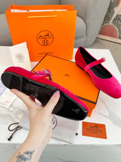 Hermès new dark pink handmade comfortable trendy loafers